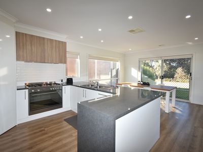 56 WILLOW DRIVE, Wangaratta