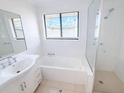 1 / 2 Burwood Court, Labrador