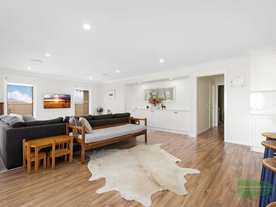 13 Dillon Drive, Kelso