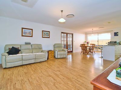 74 Chelmsford Avenue , Port Kennedy