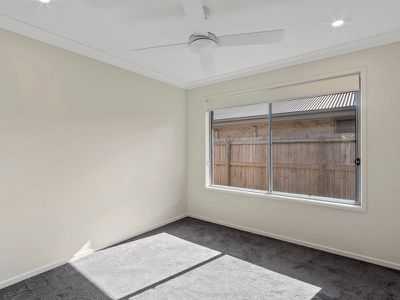 9 Helmore Road, Jacobs Well
