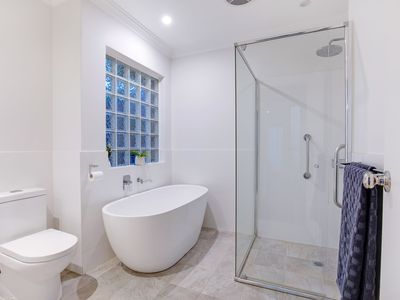 22 Godetia Gardens, Mount Claremont