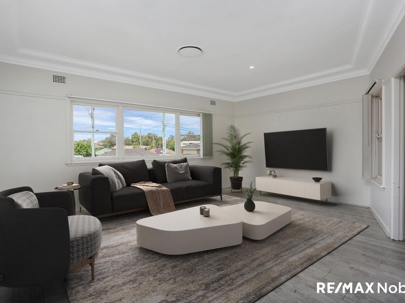 4 Comber Crescent, Pendle Hill