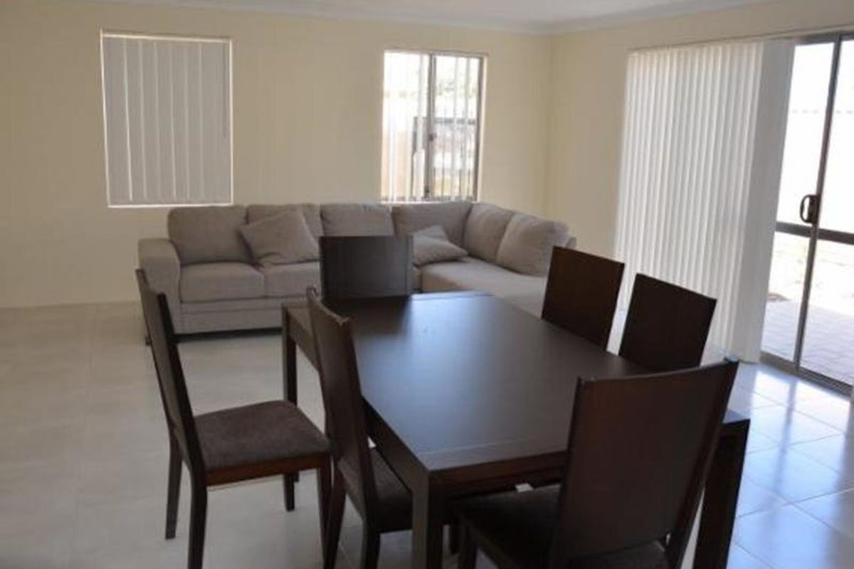 6 / 18 Panozza Circle, Maddington