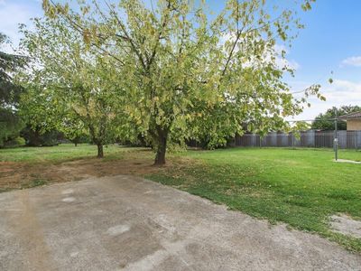 53 Pell St, Howlong