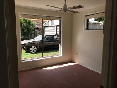 5 Kentia Court, Kawungan