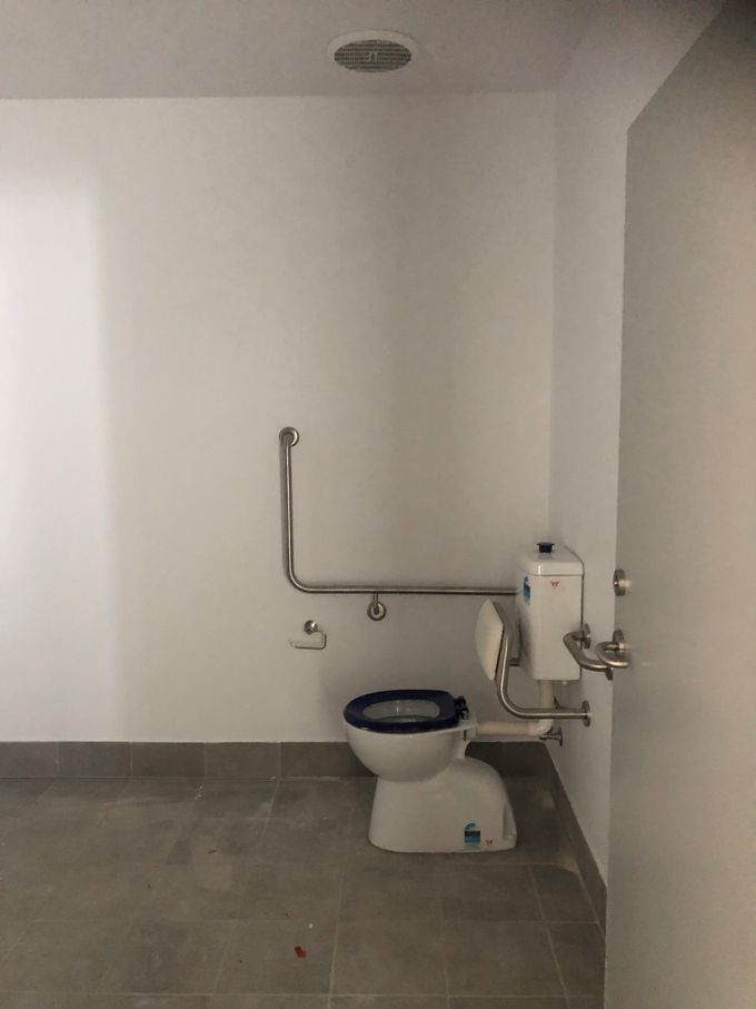 4 / 9 Lenco Crescent, Landsborough