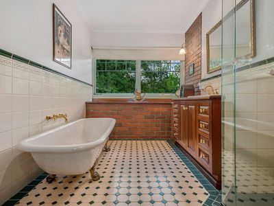 37 Douglas Road, Mount Macedon