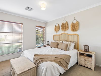 6 Saint Andrews Boulevard, Normanville