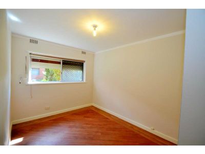 2 / 14 Canham Way, Orelia