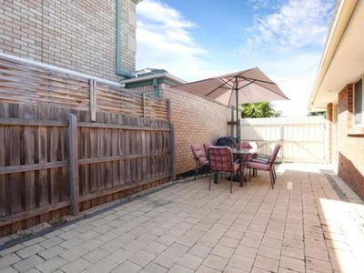 15 Lan Avenue, Altona Meadows