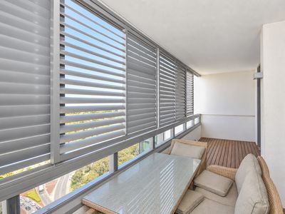 2004 / 8 Adelaide Terrace, Perth