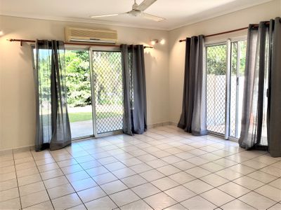 2 / 11 Stint Court, Bakewell