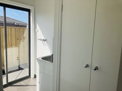 10 Amaretto Circuit, Manor Lakes