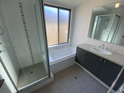 34 Pexton Drive, South Guildford