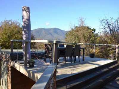 1 Charles Street , Tawonga