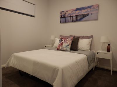 Unit 2/3 Leeder Street, Glendalough