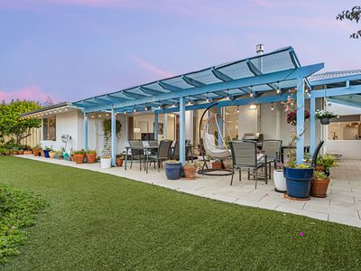 31 Simmonds Parade, Winthrop