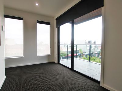4 / 302 Huntingdale Road, Huntingdale