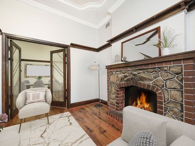 33 Robert Street, Como