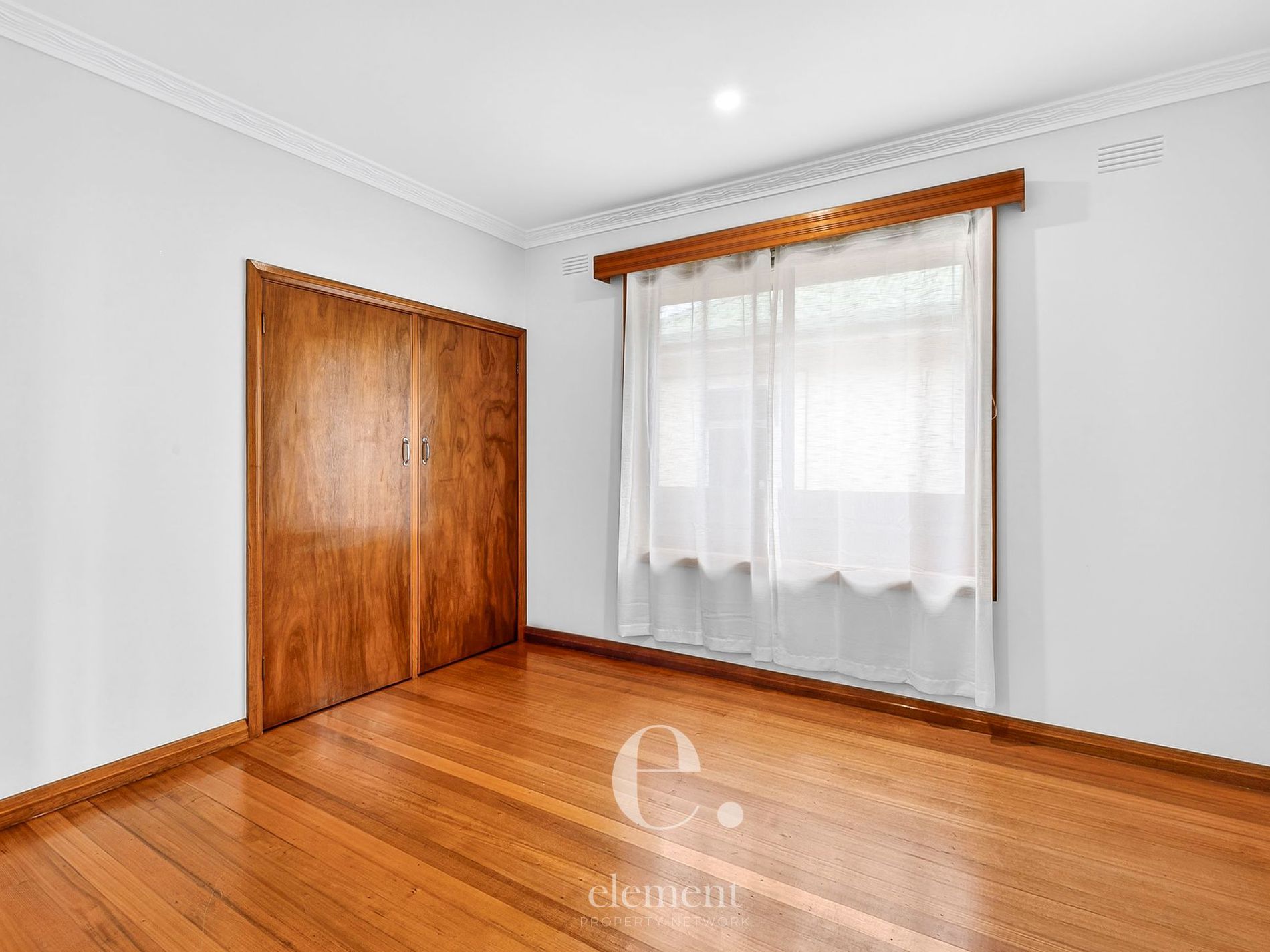 22 Charlotte Avenue, Newcomb