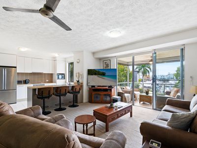 522 / 66 SICKLE AVENUE, Hope Island