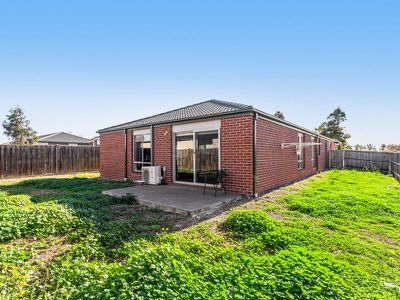 42 Ceratta Crescent, Tarneit