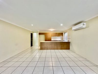 50 Dornoch Crescent, Raceview