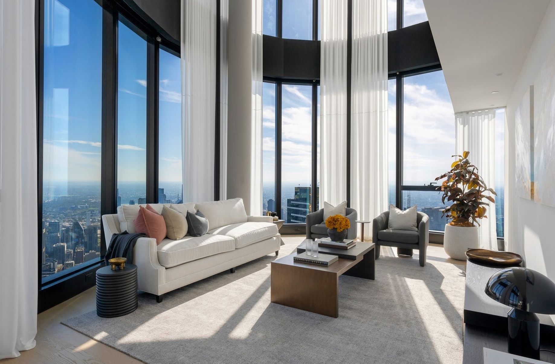 9701 / 70 Southbank Boulevard, Southbank