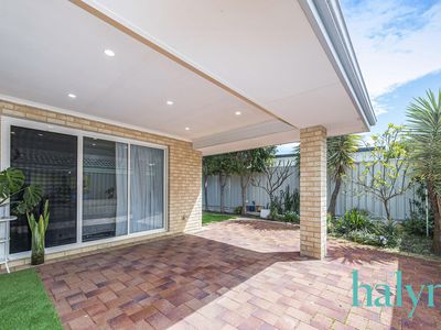 2 / 6 Bruning Road, Manning