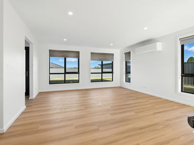 2 / 26 Deavan Drive, Shorewell Park
