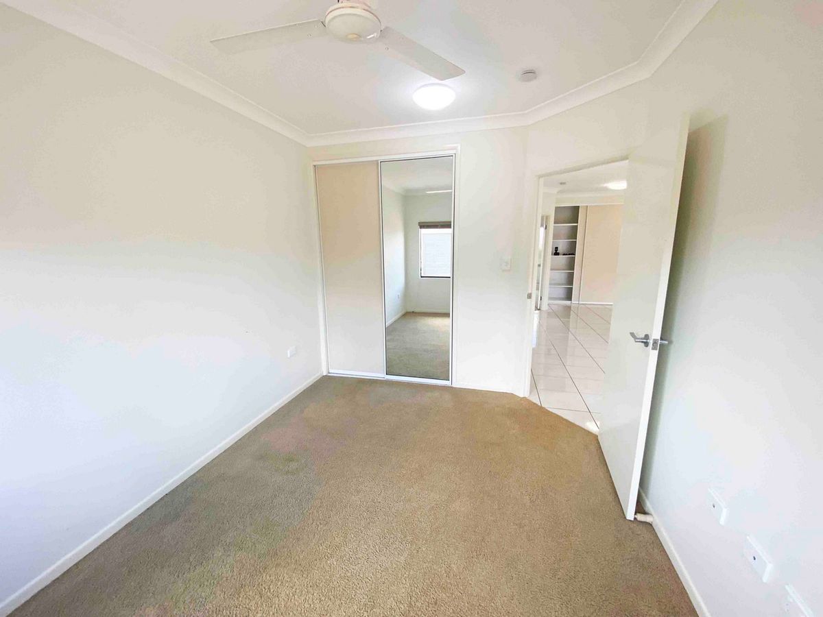 16 / 33 - 35 TOWER AVENUE, Atherton