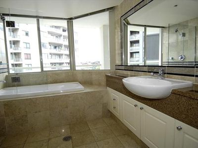 1903 / 38 Alfred Street, Milsons Point