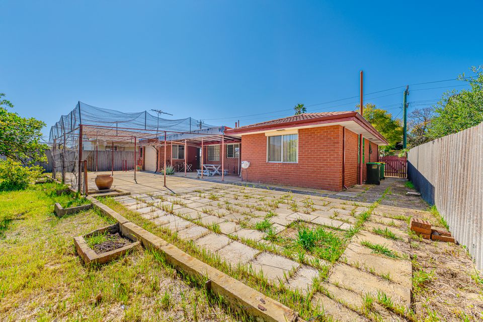 12 Adamson Road, Parmelia