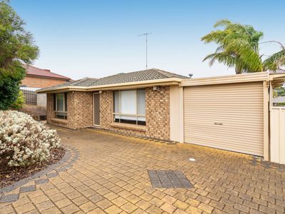 30 Vennachar Drive, Hallett Cove