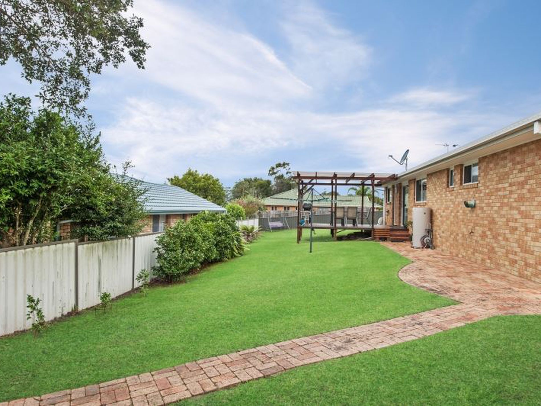 1 Carramar Crescent, Ulladulla