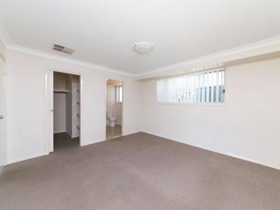 2 Shetland Avenue, Dubbo