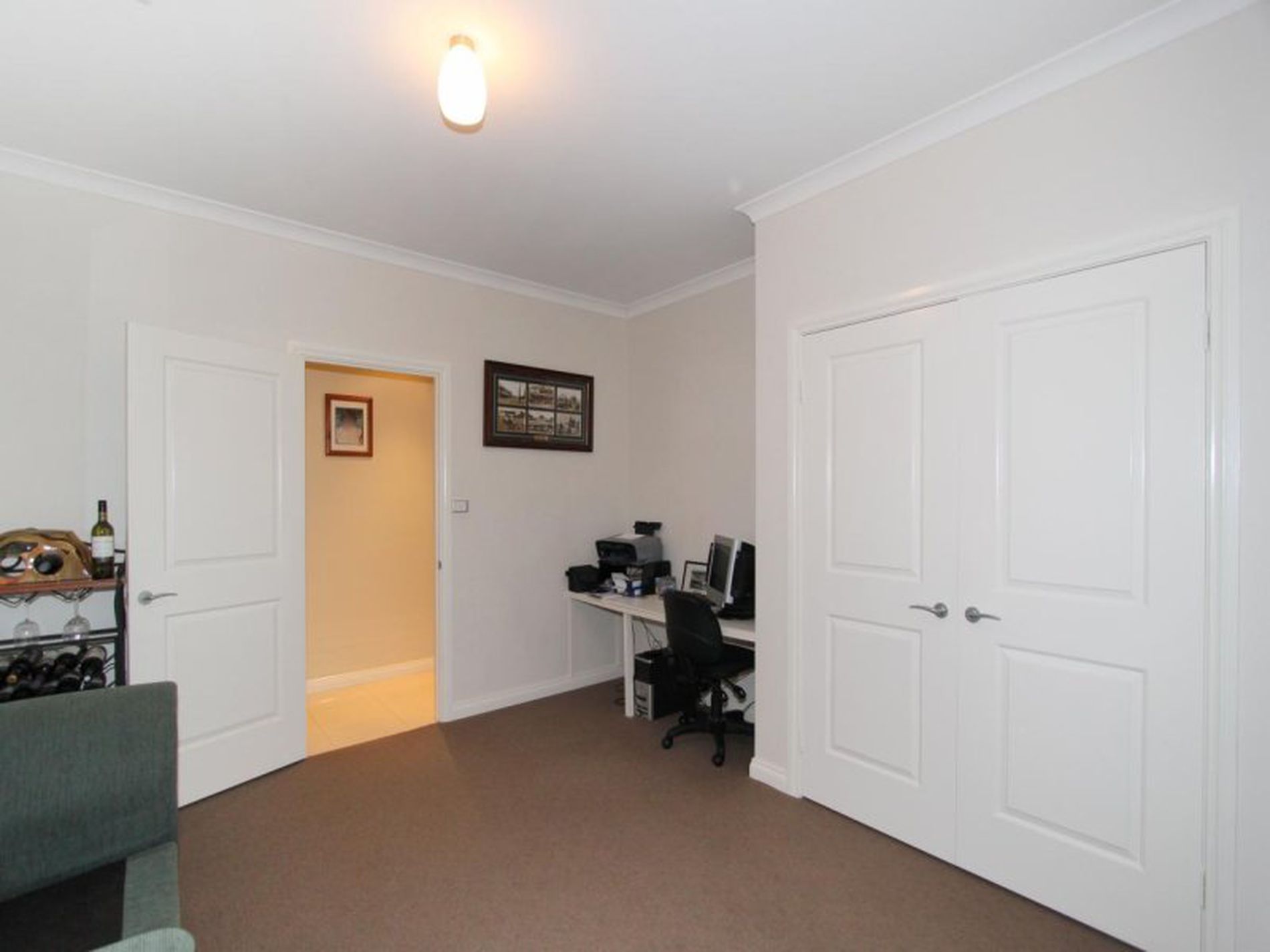 19 Gatacre Drive, Somerville