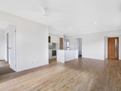 1 / 8 Xenia St, Pimpama