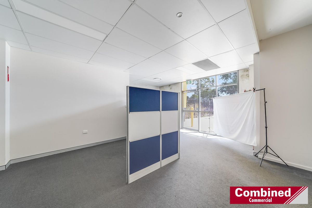 1 / 12 Porrende Street, Narellan