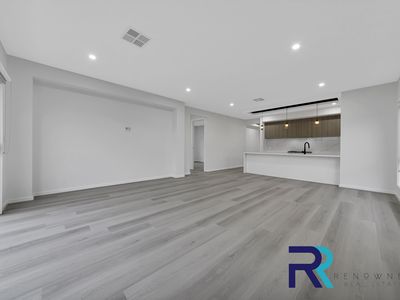 8 Puggle Way, Tarneit