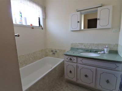 52 Anzac Ave, Seymour