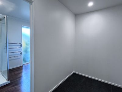 48 Constitution Avenue, Milton