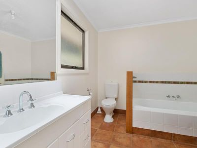 98 Coal Mine Road, Gardners Bay