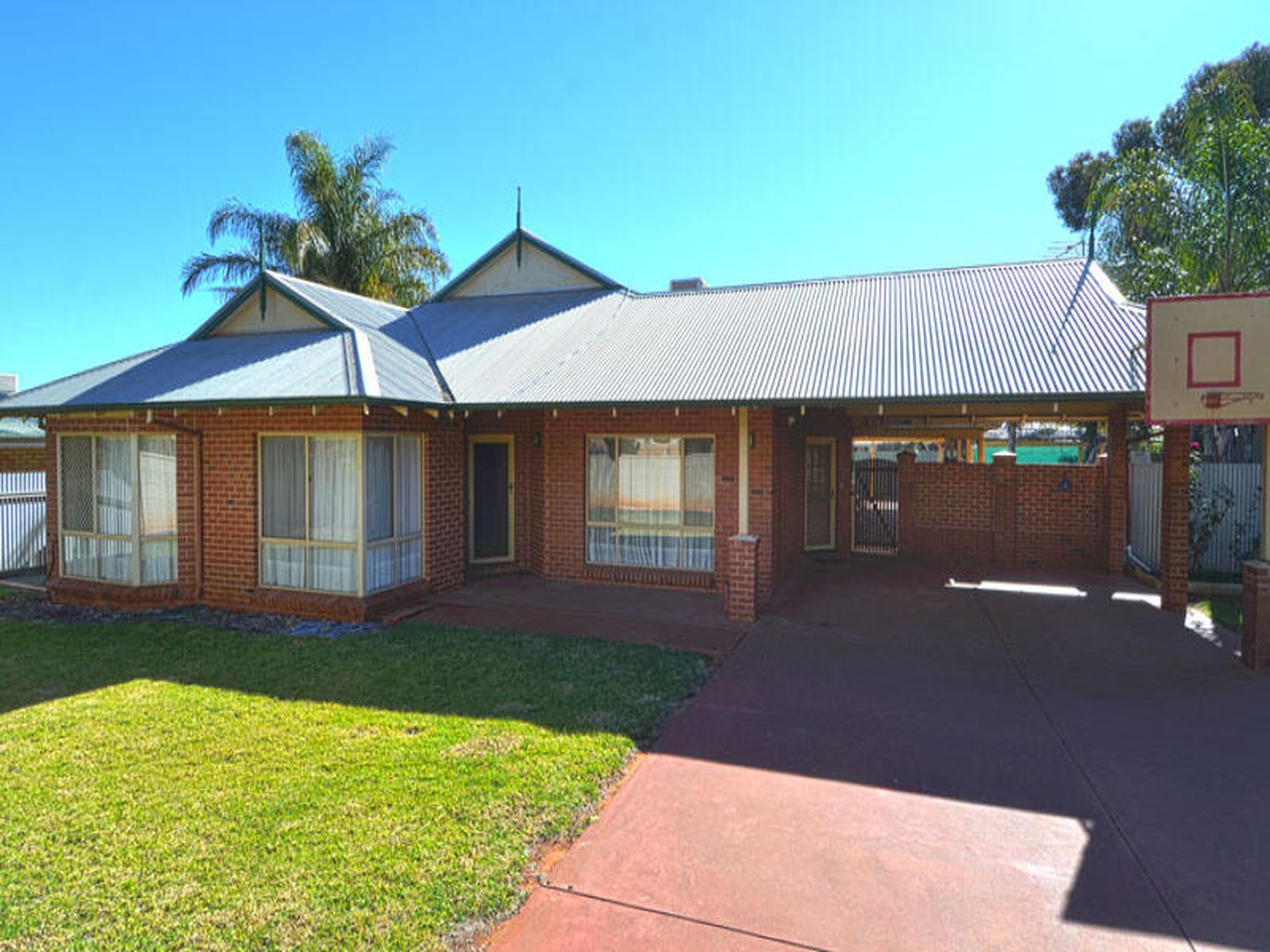 6 Kunanalling Avenue, Kalgoorlie