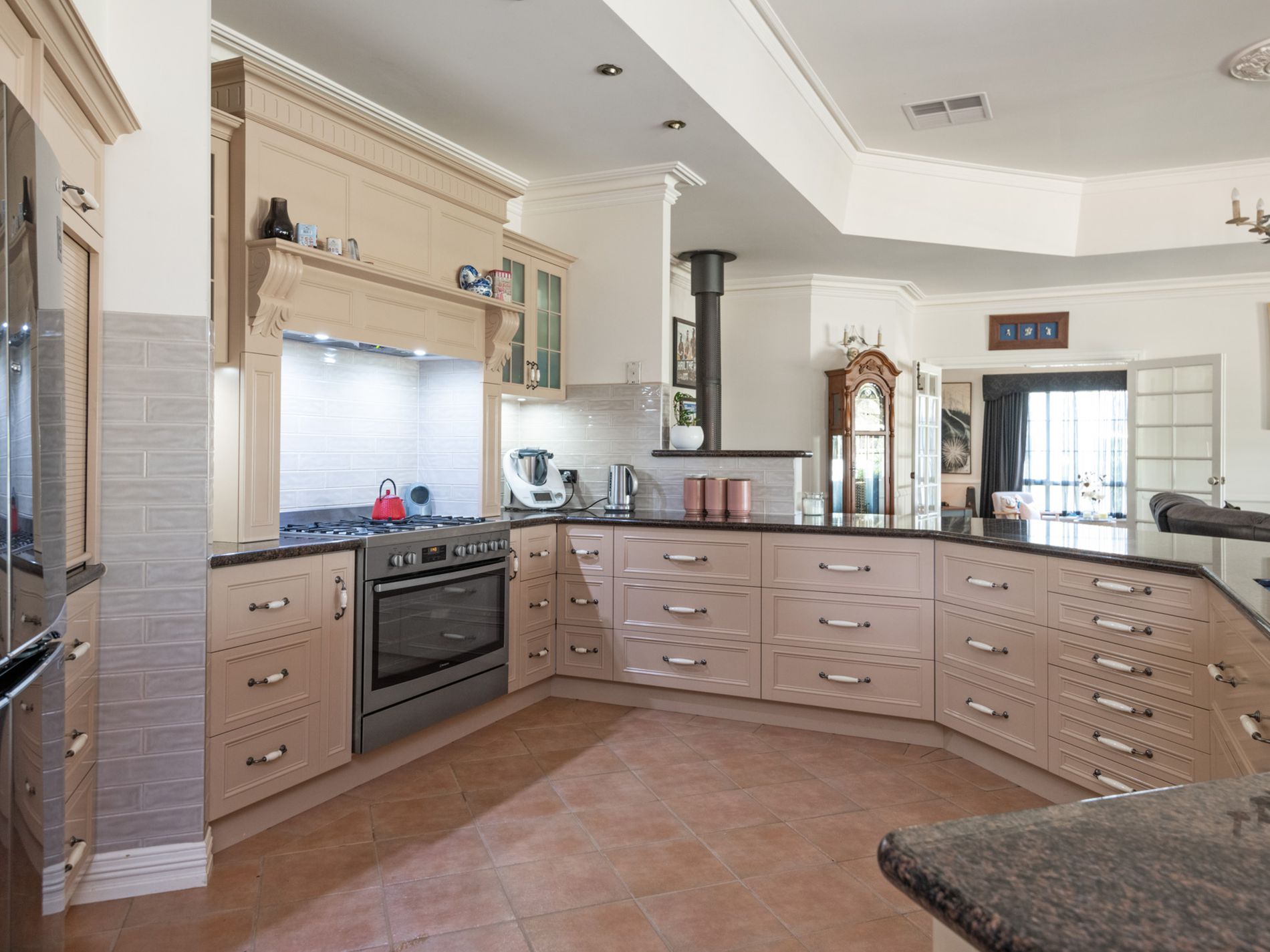 31 Gatacre Drive, Somerville