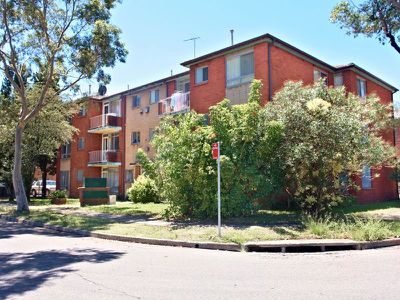5 / 3 Mascot Drive, Eastlakes