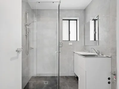 35 & 35a Anthony Crescent, Kingswood