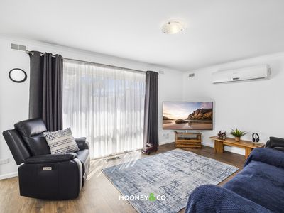 16 James Cook Drive, Cranbourne