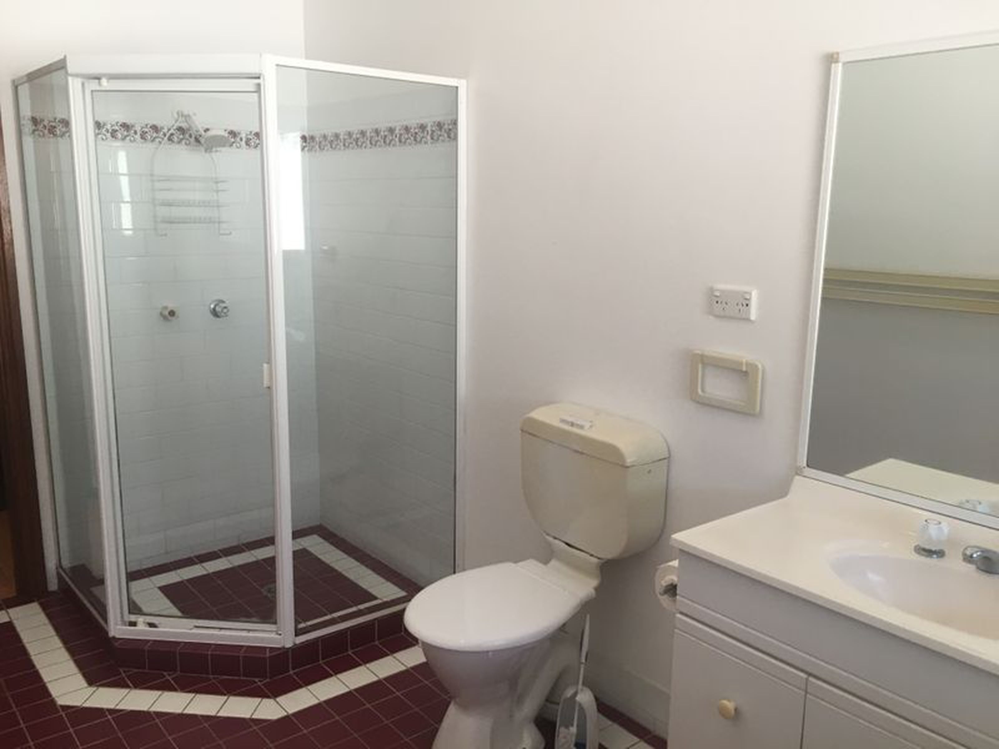 56 Whitegates Road, LONDONDERRY